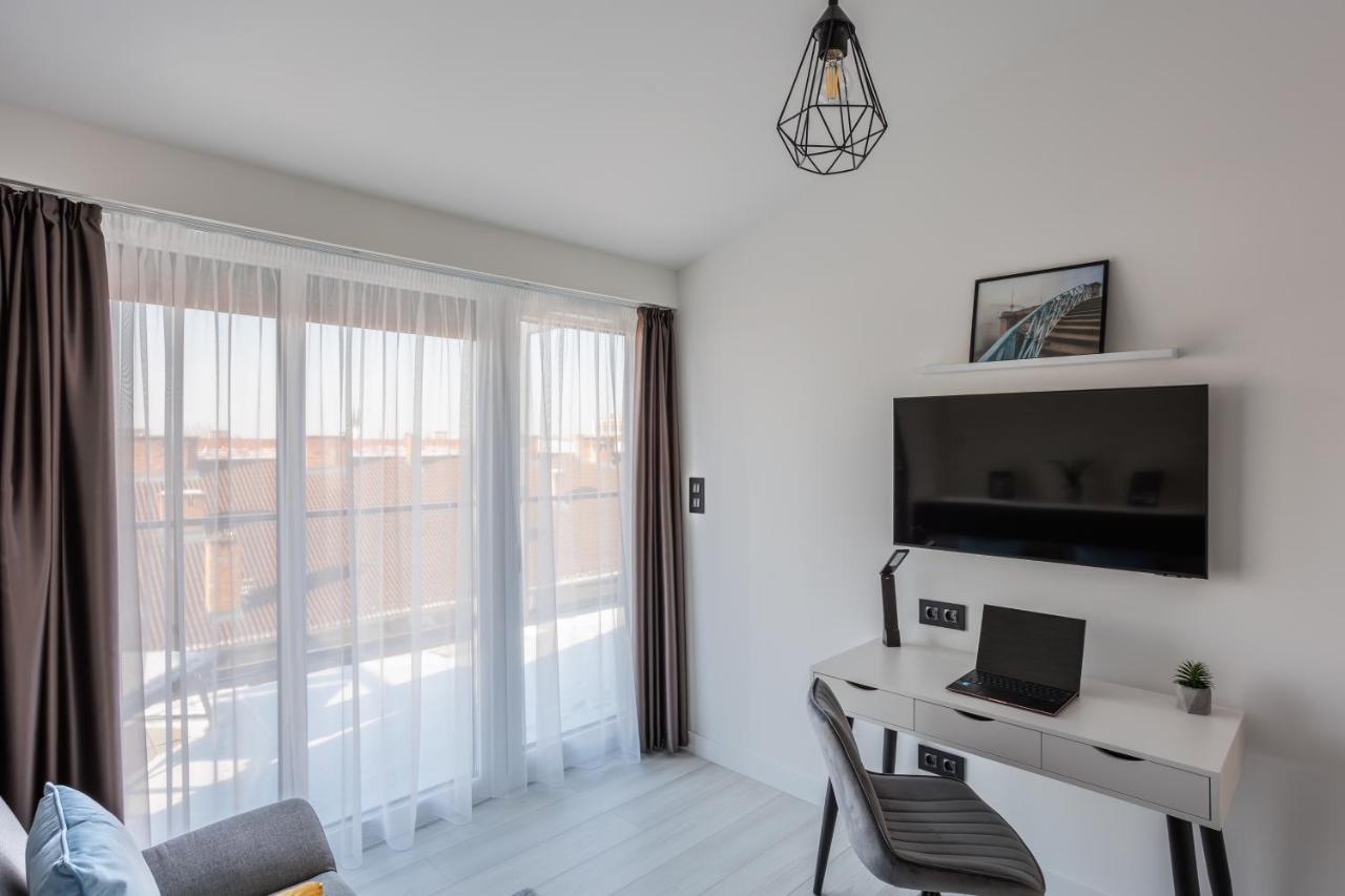 Noir Hotel - Penthouse Apartman Сегед Экстерьер фото