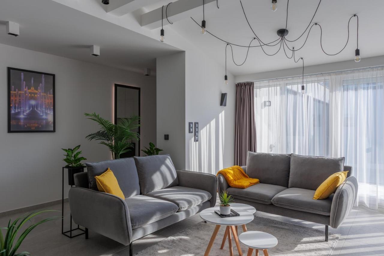 Noir Hotel - Penthouse Apartman Сегед Экстерьер фото