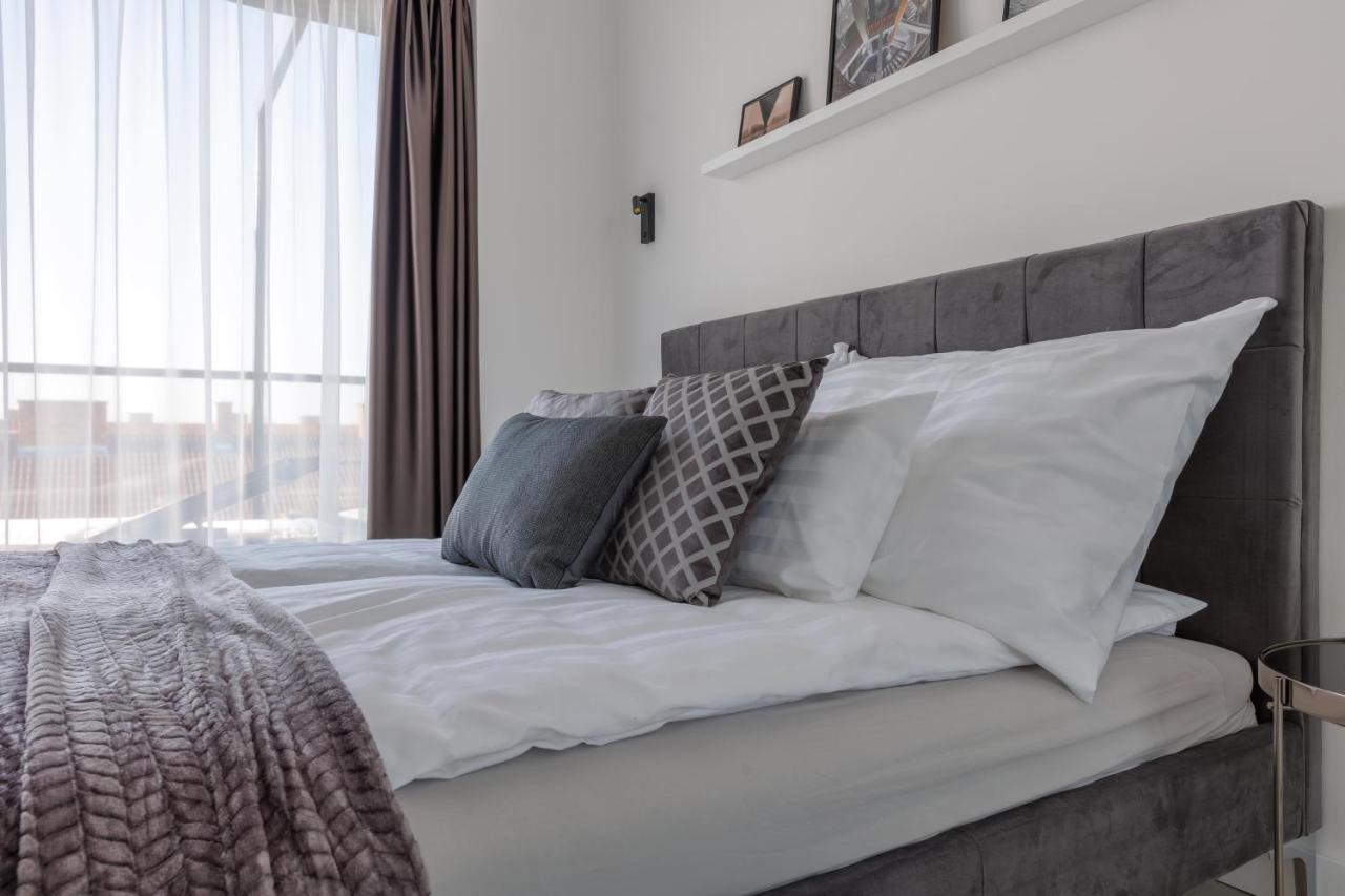 Noir Hotel - Penthouse Apartman Сегед Экстерьер фото